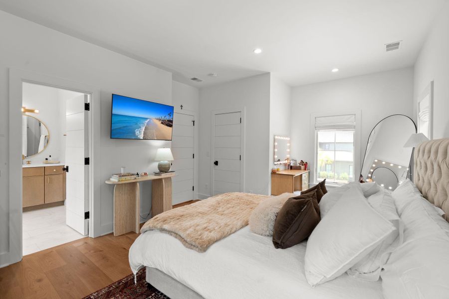 Furnished interior view inside a new home in , Johns Island (Image 71).