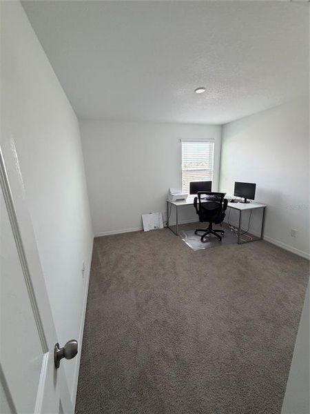 Spacious, unfurnished interior of a new home in Epperson, Wesley Chapel (Image 12).