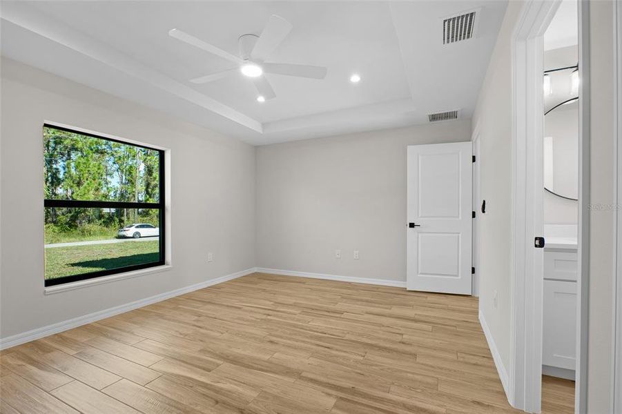 Spacious, unfurnished interior of a new home in , North Port (Image 18).