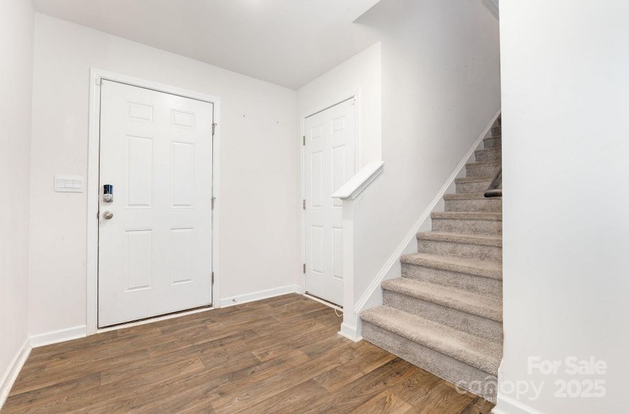 Spacious, unfurnished interior of a new home in Abrial Ridge, York (Image 21). Spacious, unfurnished interior of a new home in Abrial Ridge, York (Image 21).
