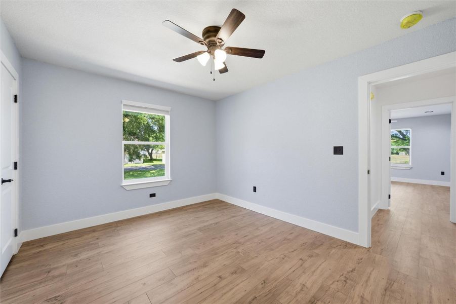 Spacious, unfurnished interior of a new home in , Bremond (Image 15).