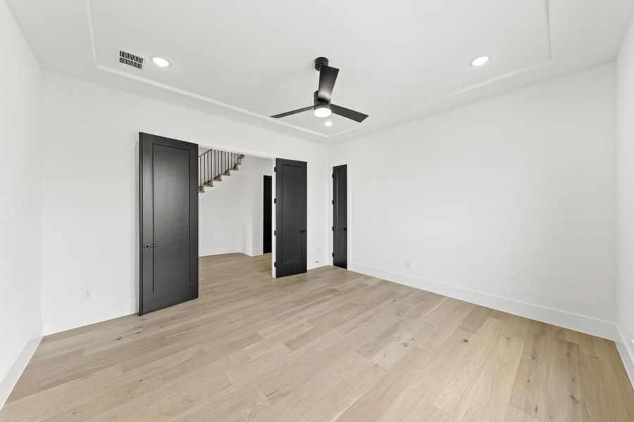 Representative unfurnished interior of a home built from the 6051 by Tradition Homes in Mustang Lakes, McKinney (Image 14).