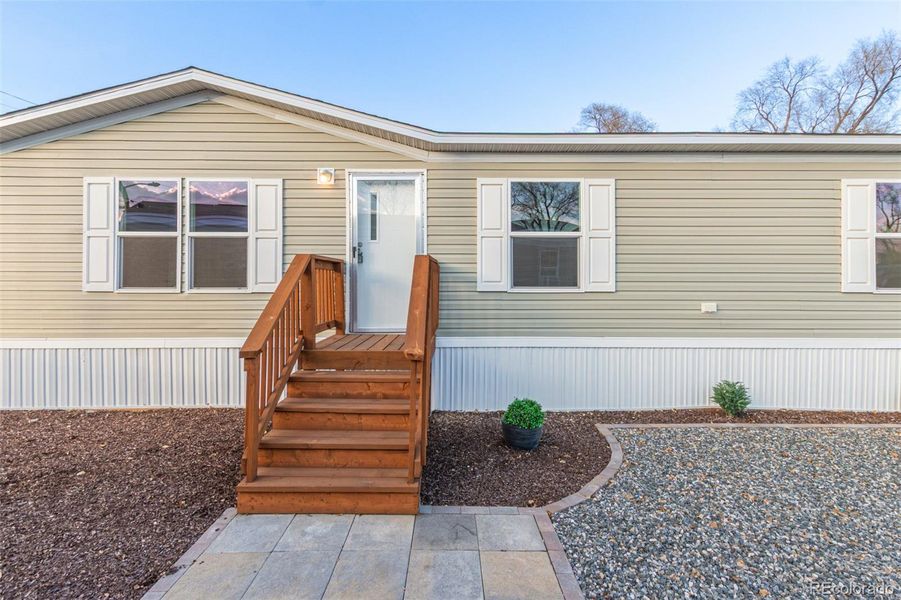 Exterior details and patio area of a home in , Colorado Springs (Image 4).