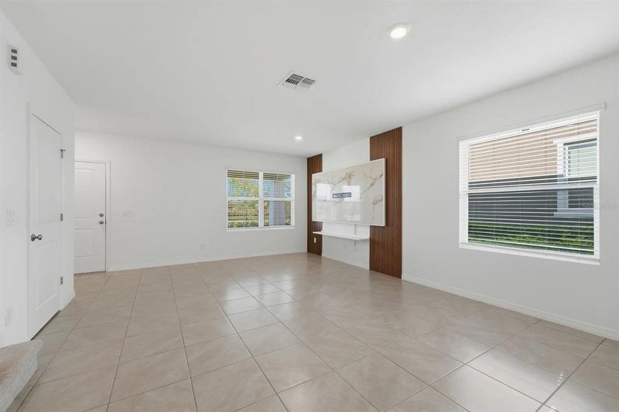 Spacious, unfurnished interior of a new home in , Winter Garden (Image 18). Spacious, unfurnished interior of a new home in , Winter Garden (Image 18).