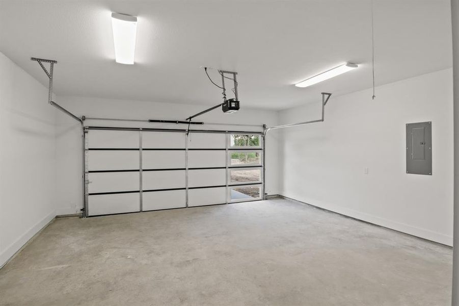 Spacious, unfurnished interior of a new home in , Purdon (Image 29).