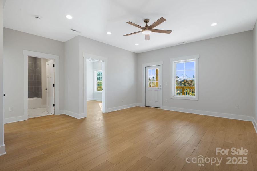 Spacious, unfurnished interior of a new home in , Weaverville (Image 31).