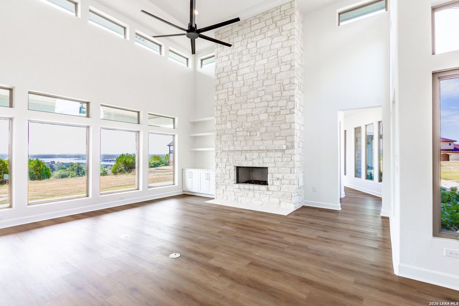 Spacious, unfurnished interior of a new home in , Spring Branch (Image 28). Spacious, unfurnished interior of a new home in , Spring Branch (Image 28).