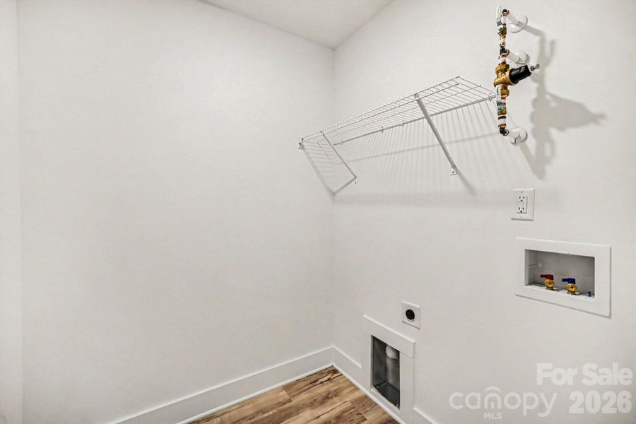 Spacious, unfurnished interior of a new home in , Maiden (Image 21).