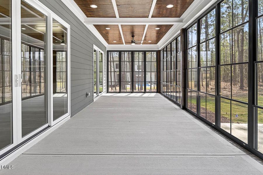 1616 River Bend Ln interior-23