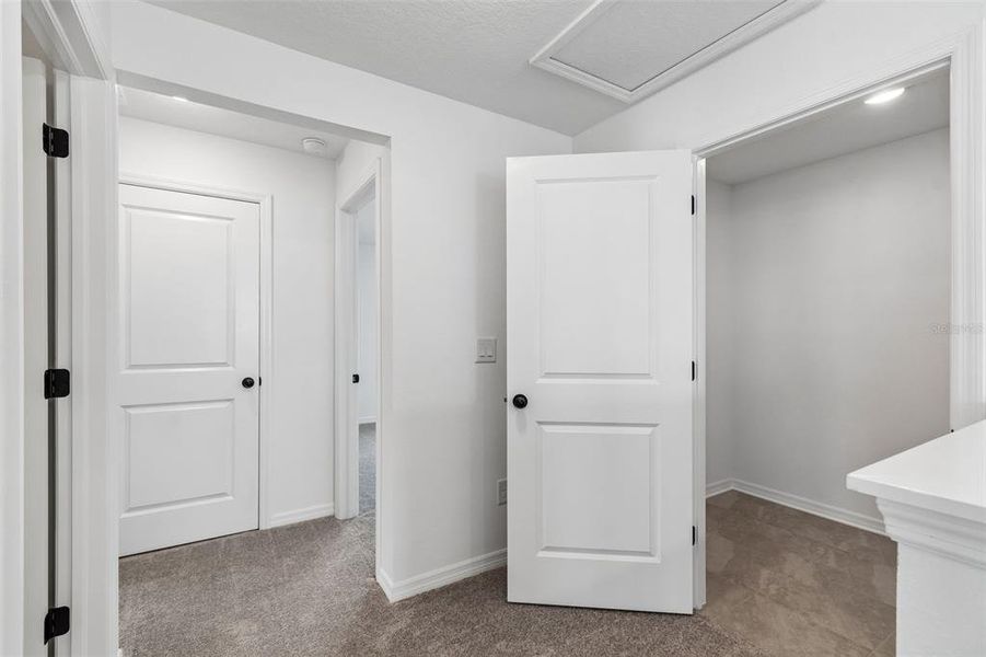 Spacious, unfurnished interior of a new home in Avalon West, Spring Hill (Image 68).