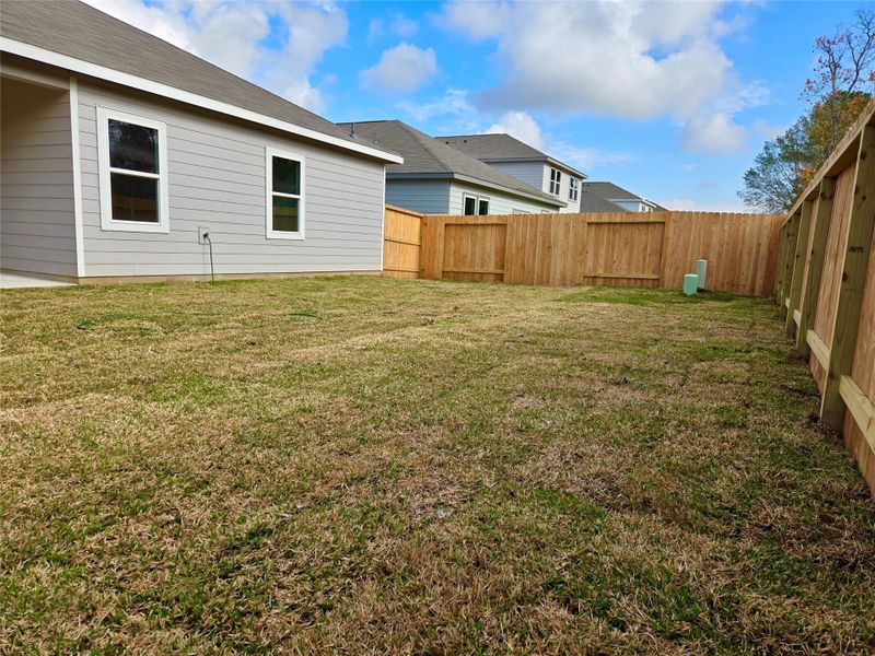 Exterior details and patio area of a home in Williams Landing, Waller (Image 3).