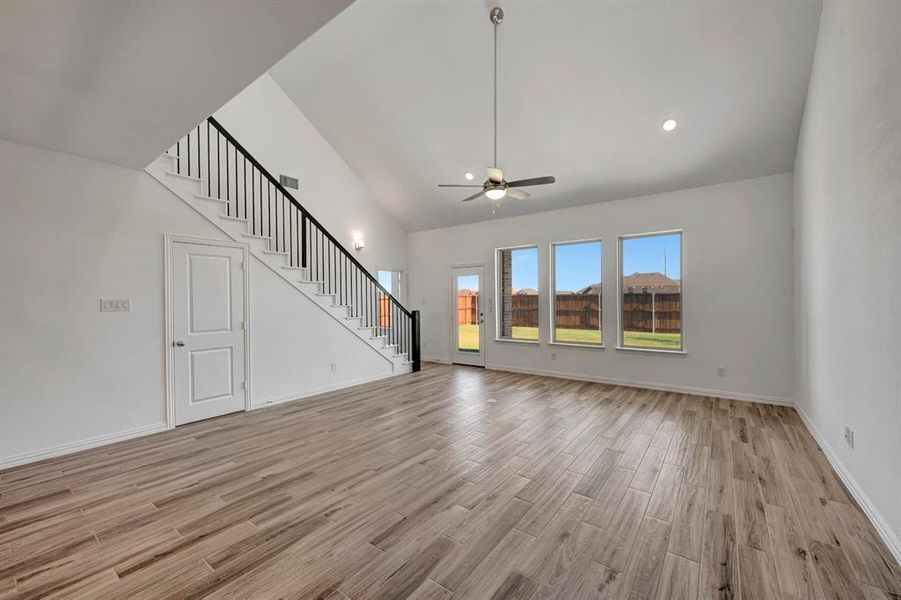 Spacious, unfurnished interior of a new home in Lilyana, Celina (Image 37).