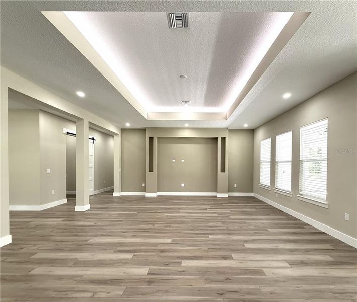 Spacious, unfurnished interior of a new home in , Groveland (Image 23).