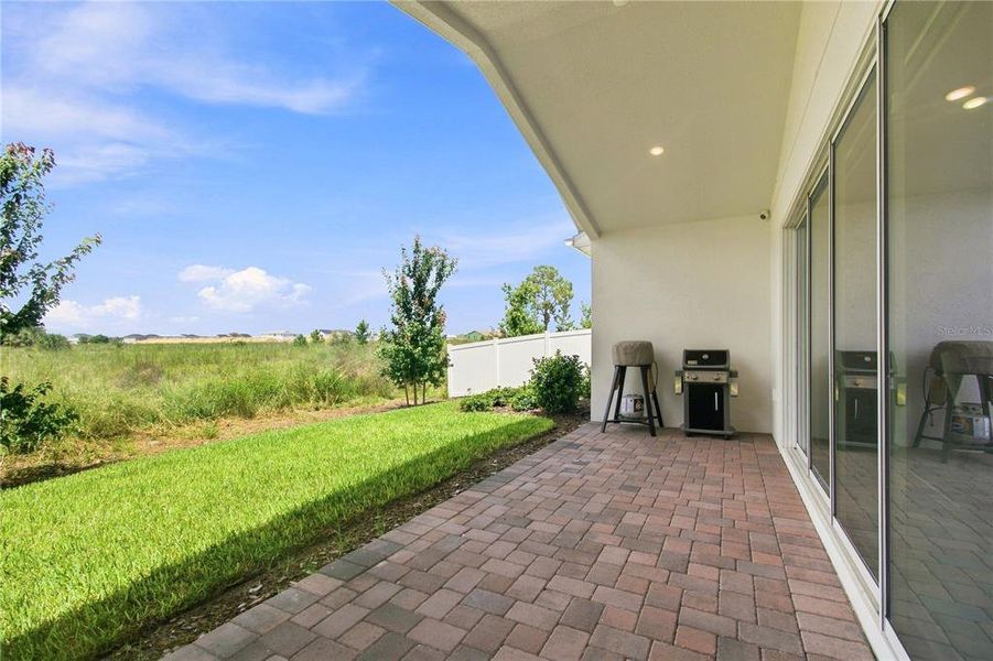 Exterior details and patio area of a home in Horizon Isle, Winter Garden (Image 4). Exterior details and patio area of a home in Horizon Isle, Winter Garden (Image 4).