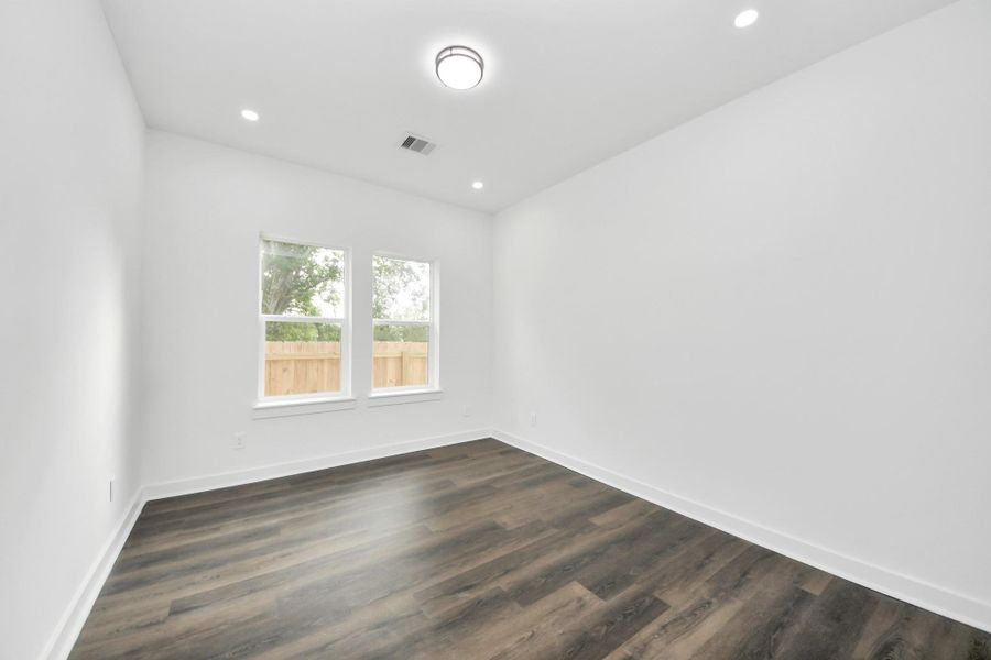 Image 30 of a home in . Image 30 of a home in .