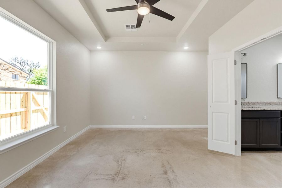 Spacious, unfurnished interior of a new home in , Copperas Cove (Image 18). Spacious, unfurnished interior of a new home in , Copperas Cove (Image 18).