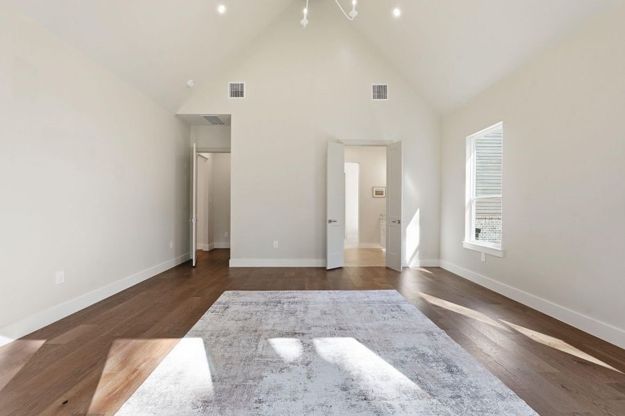 Spacious, unfurnished interior of a new home in , Montgomery (Image 22).