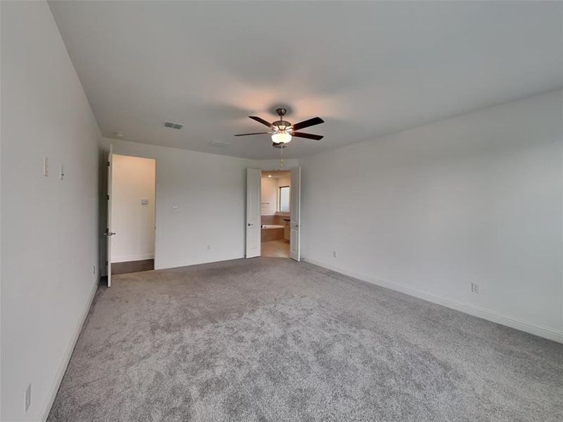 Spacious, unfurnished interior of a new home in The Ridge at Northlake 60s, Northlake (Image 12). Spacious, unfurnished interior of a new home in The Ridge at Northlake 60s, Northlake (Image 12).