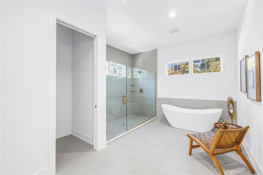 Furnished interior view inside a new home in , St. Petersburg (Image 22).