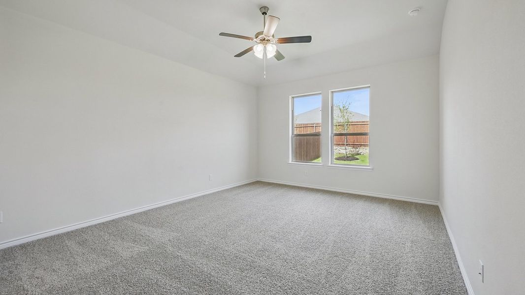 Spacious, unfurnished interior of a new home in The Woods at Lindsey Place, Anna (Image 7).