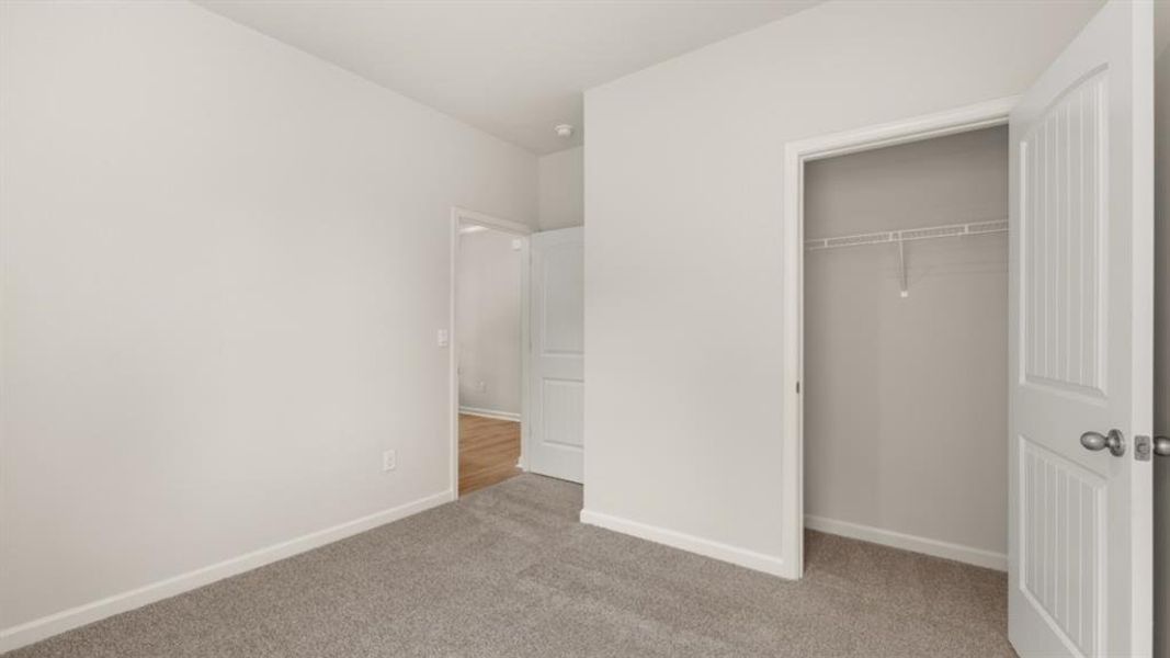 Spacious, unfurnished interior of a new home in Oconee Overlook, Gainesville (Image 15).