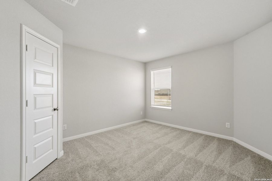 Spacious, unfurnished interior of a new home in Swenson Heights, Seguin (Image 22).