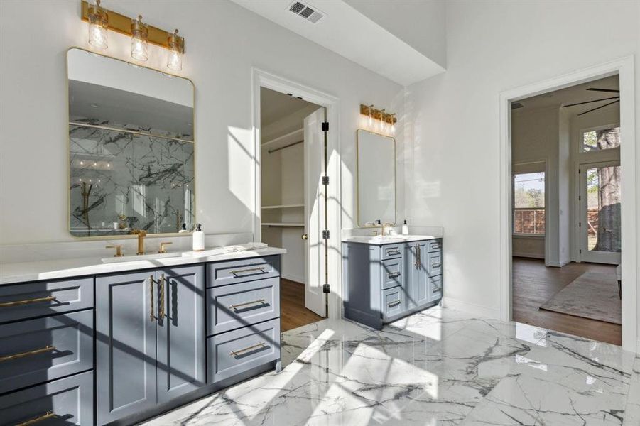 Furnished interior view inside a new home in , Dallas (Image 33).