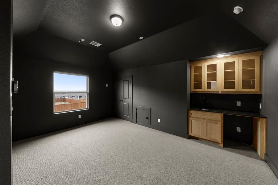 24. 1061 Georgetown - Media 24. 1061 Georgetown - Media