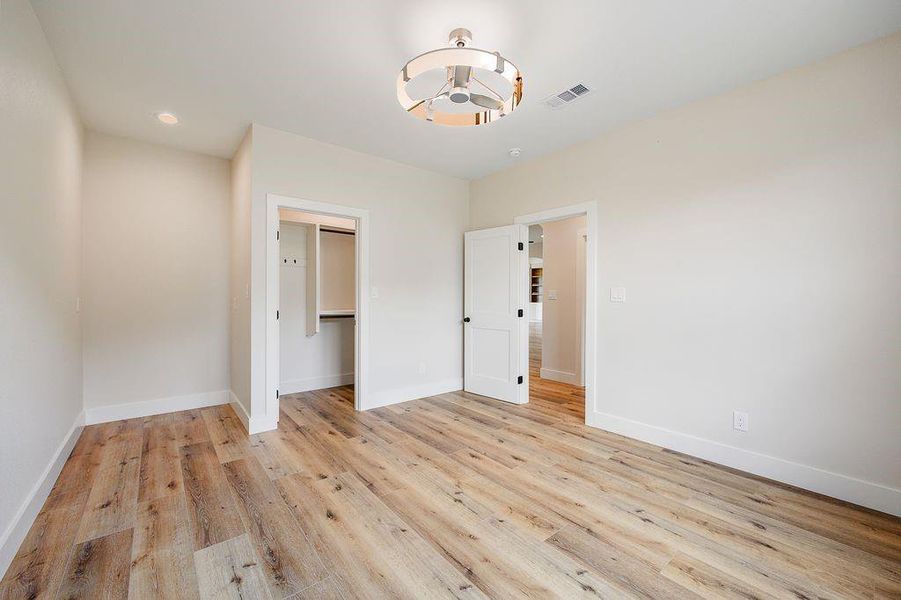 Spacious, unfurnished interior of a new home in , Decatur (Image 32).