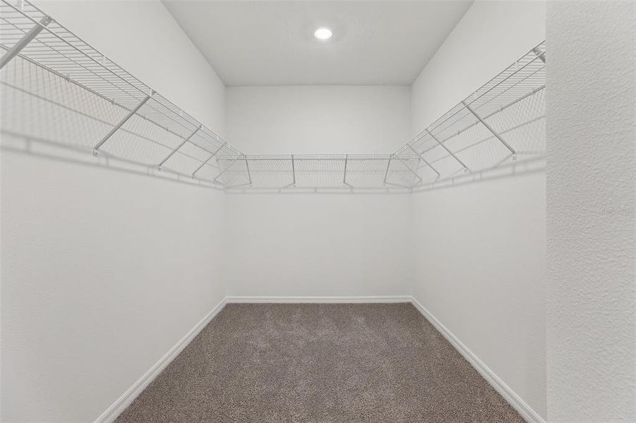 Spacious, unfurnished interior of a new home in Hamilton Bluff - Signature Series, Lake Hamilton (Image 36).