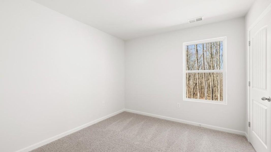 Spacious, unfurnished interior of a new home in Hughes Court, Dawsonville (Image 27).