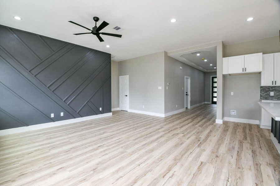 Spacious, unfurnished interior of a new home in , Livingston (Image 29).