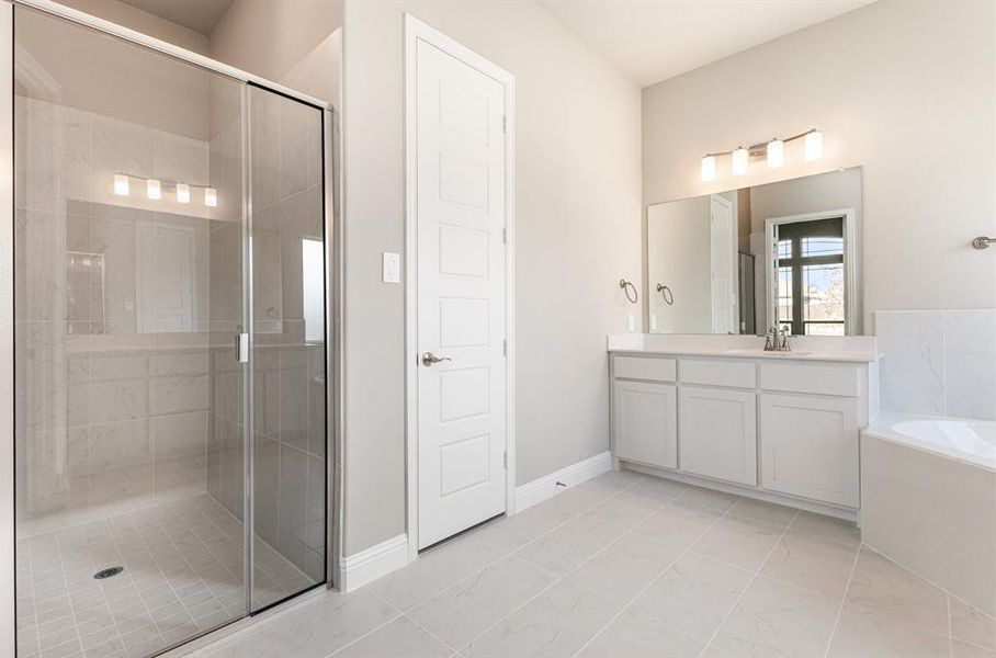 Furnished interior view inside a new home in Ten Mile Creek Estates, DeSoto (Image 10).