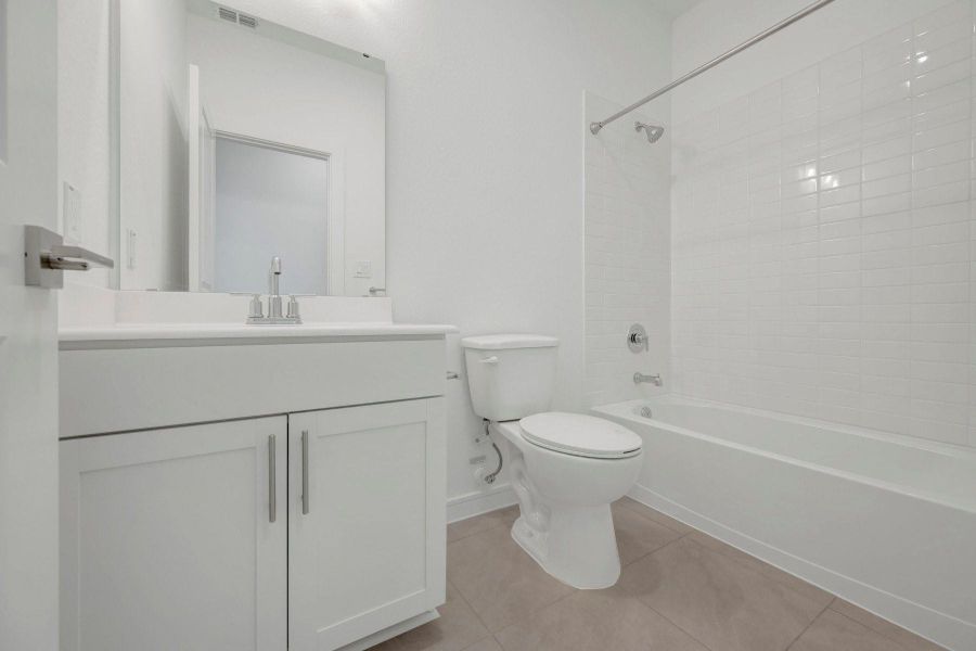 Hall bath 2