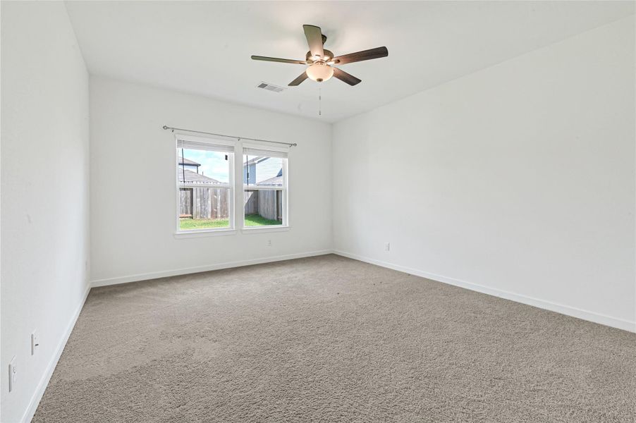 Spacious, unfurnished interior of a new home in Laurel Farms, Brookshire (Image 20).