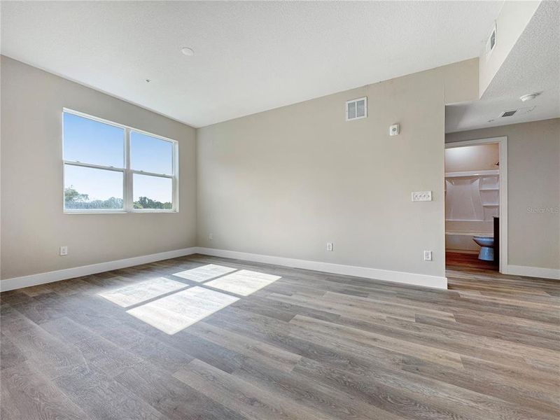 Spacious, unfurnished interior of a new home in , Orlando (Image 22). Spacious, unfurnished interior of a new home in , Orlando (Image 22).
