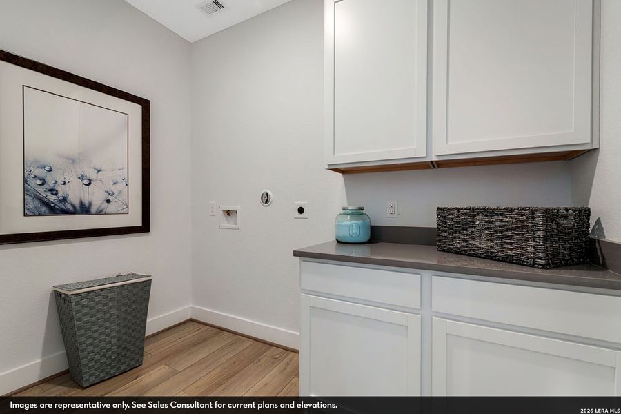 Furnished interior view inside a new home in Swenson Heights, Seguin (Image 11).