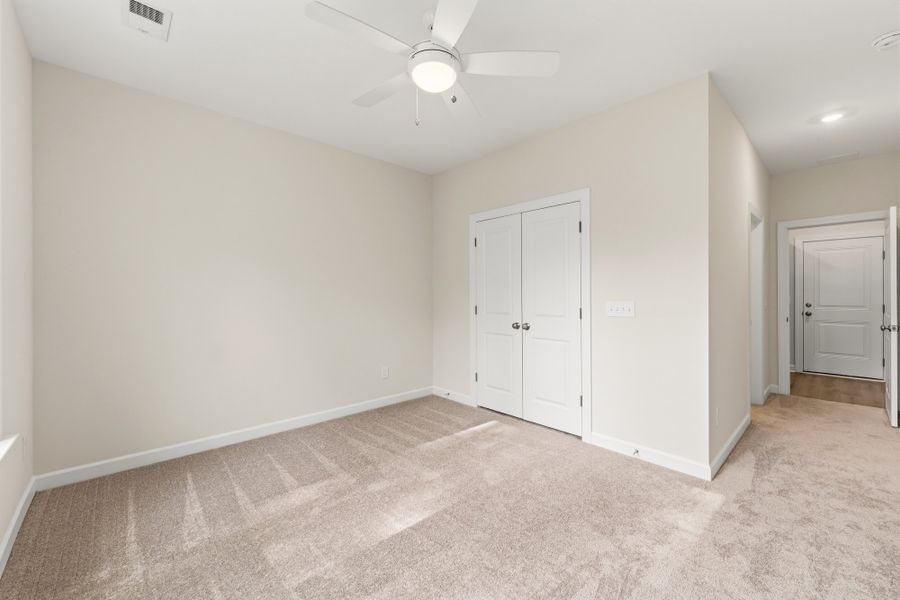 Spacious, unfurnished interior of a new home in Timberland Grove, Anderson (Image 27).