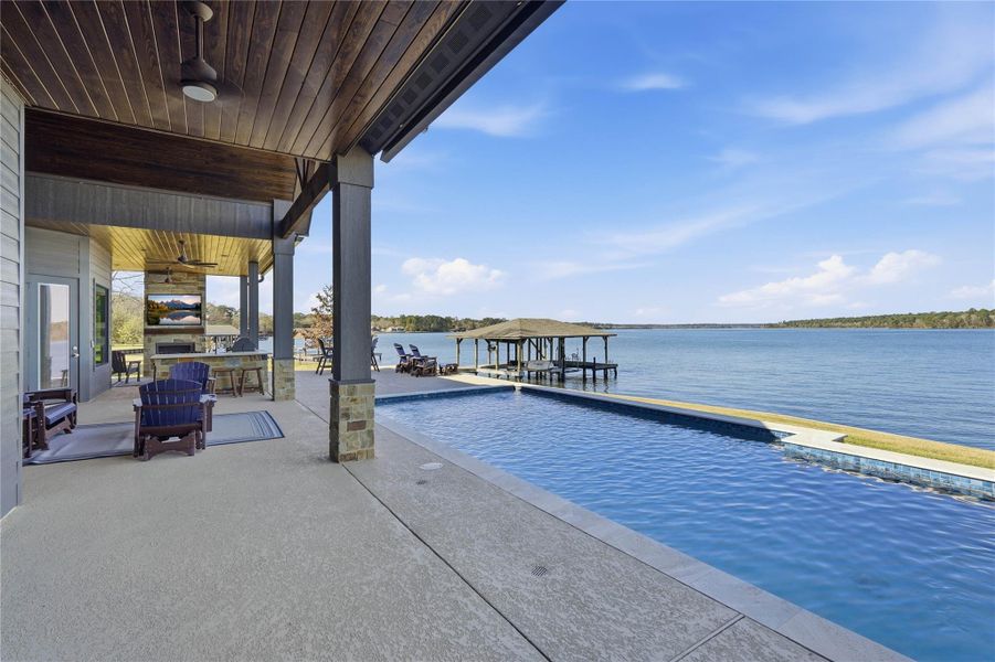 Exterior details and patio area of a home in , Montgomery (Image 25).