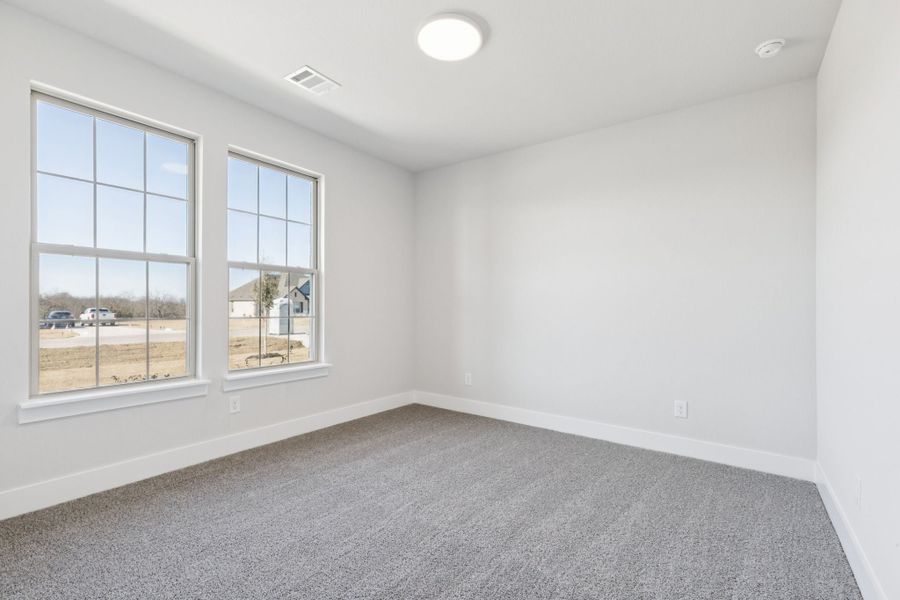 Spacious, unfurnished interior of a new home in Ellis Ranch Estates, Waxahachie (Image 26).