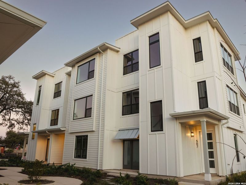 Image 39 of a home in .