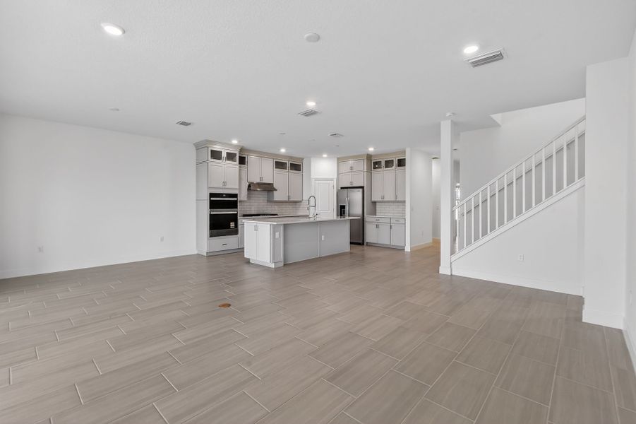 Spacious, unfurnished interior of a new home in Harbor Isle, Vero Beach (Image 25). Spacious, unfurnished interior of a new home in Harbor Isle, Vero Beach (Image 25).