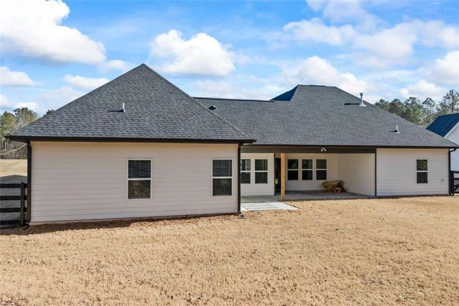 Exterior details and patio area of a home in , Monroe (Image 27).