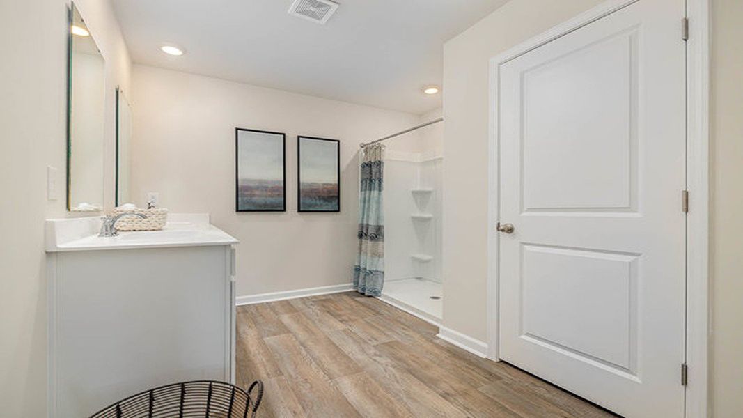 Furnished interior view inside a new home in Cottonwood Place, Tabor City (Image 6). Furnished interior view inside a new home in Cottonwood Place, Tabor City (Image 6).
