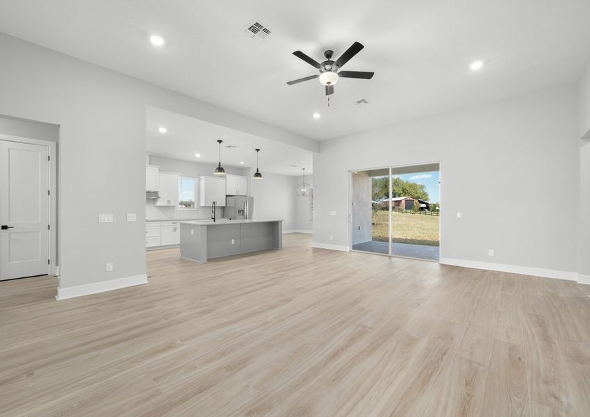 Open layout, perfect for entertaiing.
