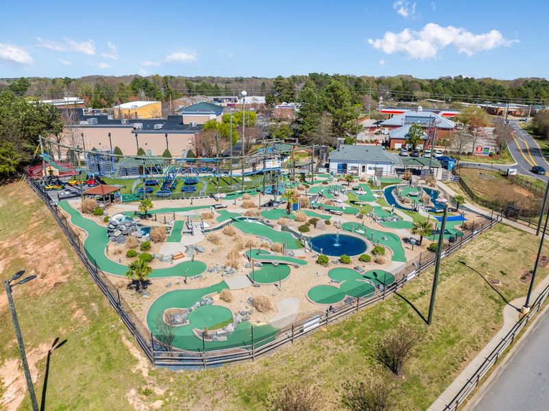 Community amenities in River Falls, Tega Cay (Image 26).