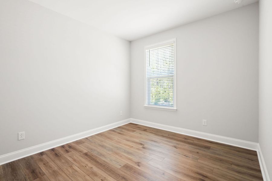 Spacious, unfurnished interior of a new home in Waterways, Richmond Hill (Image 20). Spacious, unfurnished interior of a new home in Waterways, Richmond Hill (Image 20).