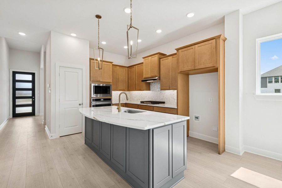 Furnished interior view inside a new home in Pomona 45' Homesites, Manvel (Image 8).