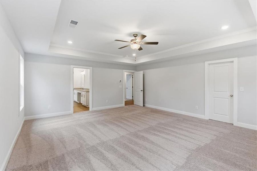 Spacious, unfurnished interior of a new home in , Dallas (Image 40). Spacious, unfurnished interior of a new home in , Dallas (Image 40).