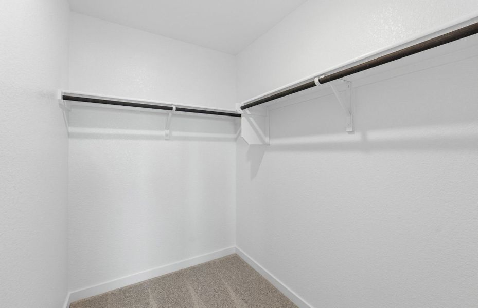 Spacious, unfurnished interior of a new home in Santa Rita Ranch, Liberty Hill (Image 49).